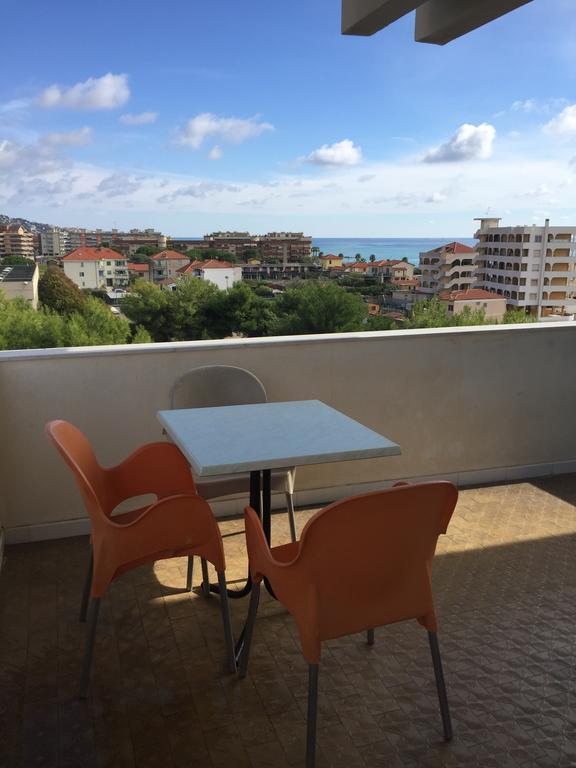 Attico Tacito Apartment Ventimiglia Exterior photo